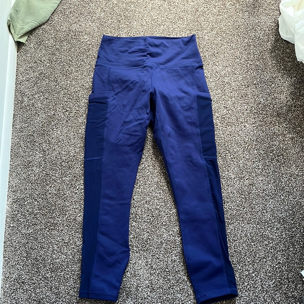 Fabletica womens ankle length leggings. Size xs